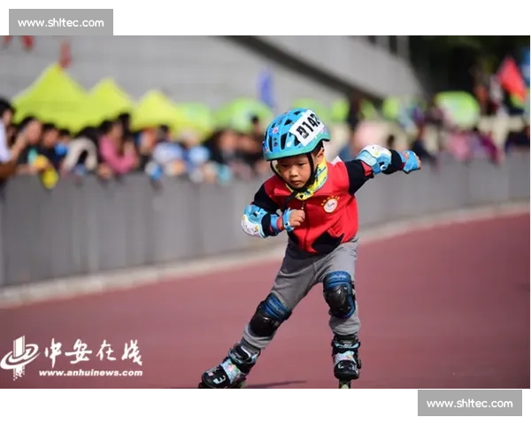 激情四射轮滑赛场上选手速度与技巧的极致比拼盛况揭秘